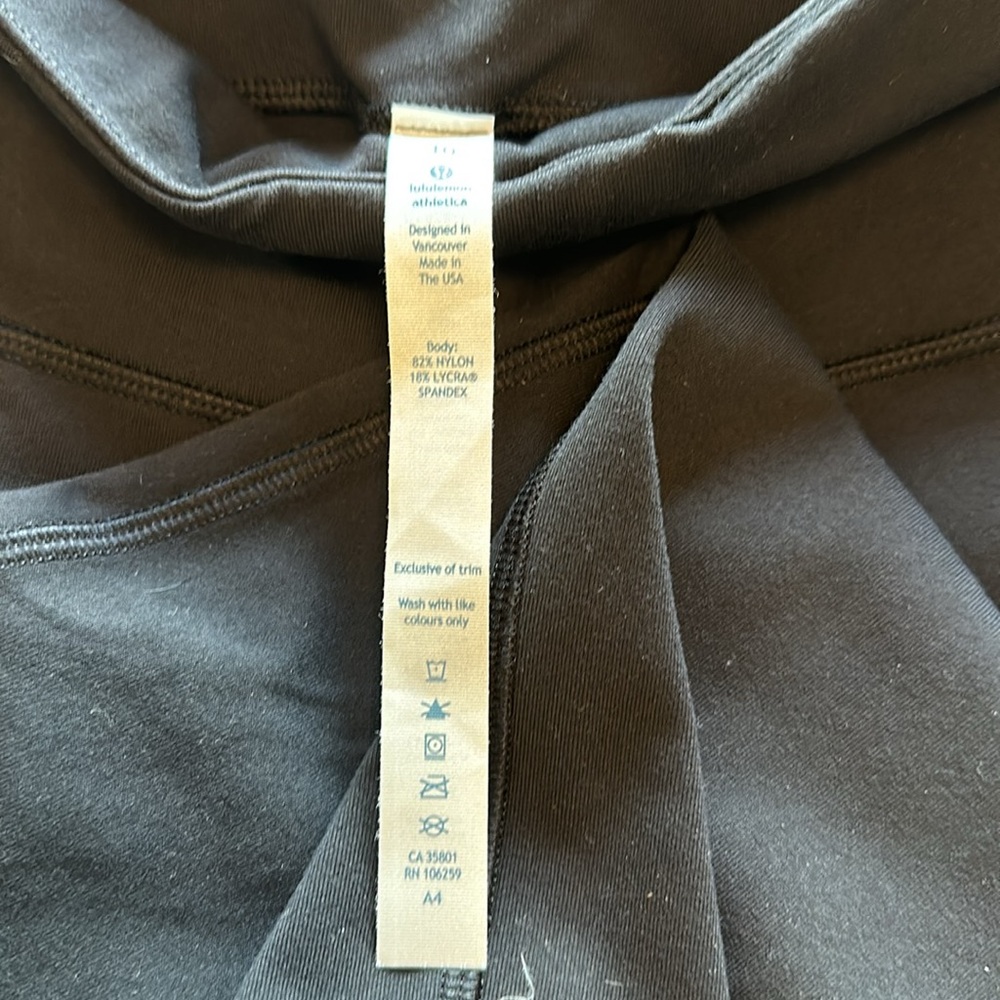 Lululemon pants - Picture 2 of 8